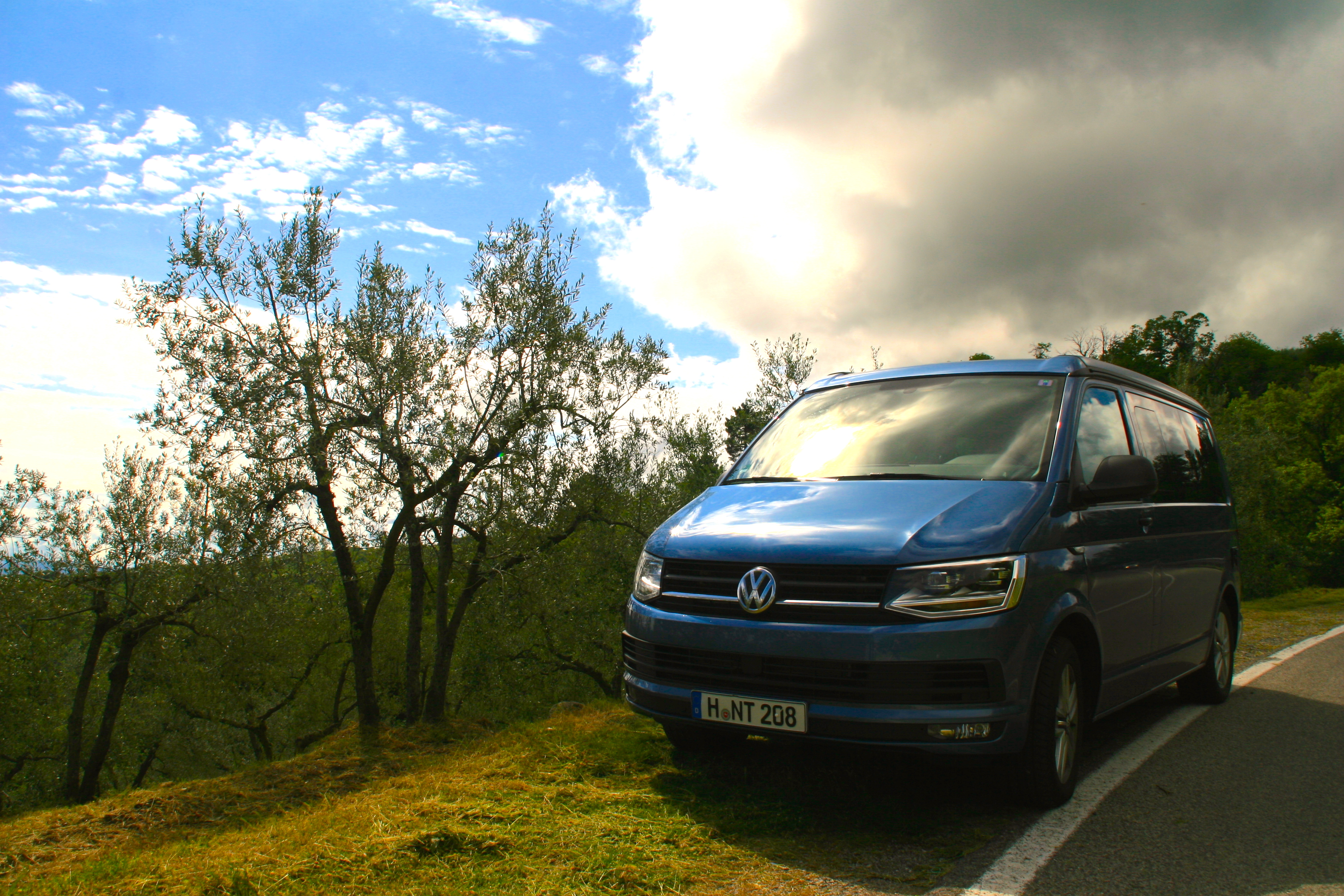 Fahrbericht Volkswagen California Coast (2016) - Das VW_California_Toskana_Street