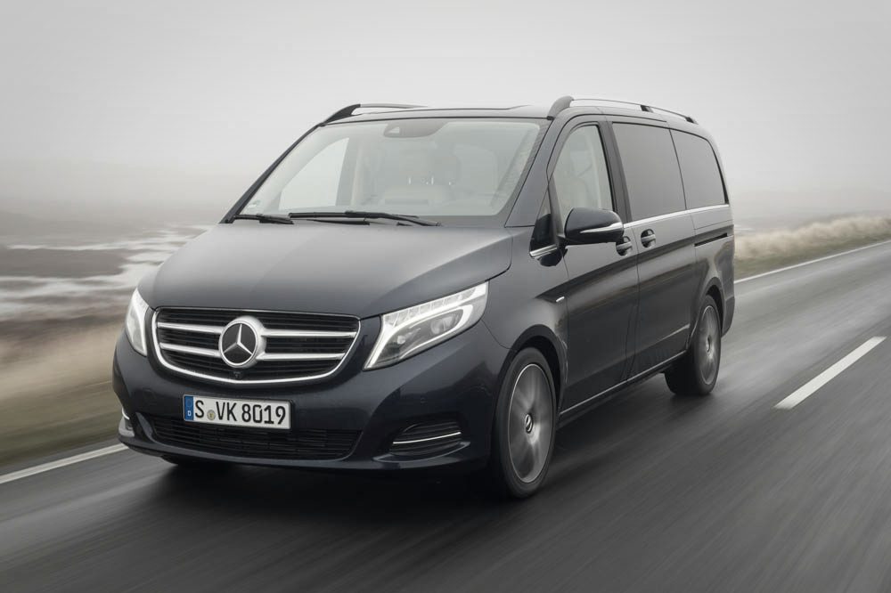 Mercedes-Benz V-Klasse (2014) auf der Straße