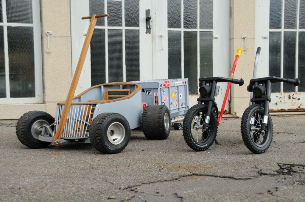 DADDYStyle: Bollerwagen & 2 Custom-Bikes für die Kids 6 Was für ein Set: Bollerwagen und Kinderbikes