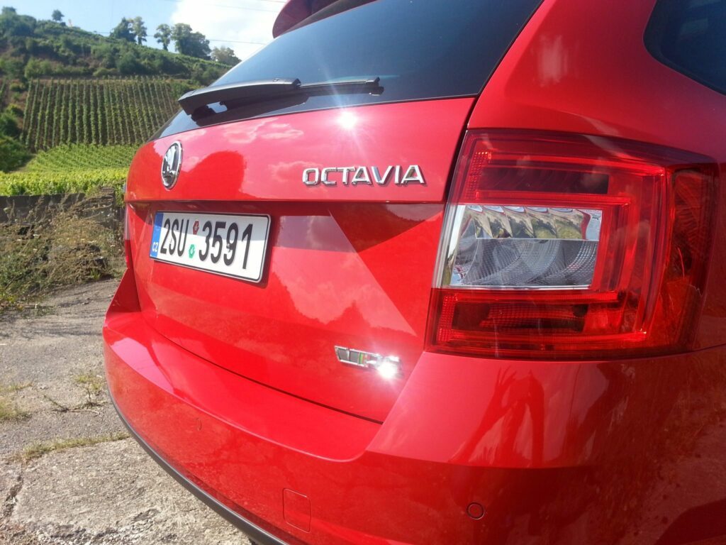 Škoda Octavia RS (2013) im Familiencheck - Der Sparkombi 3 Škoda Octavia RS (2013) Heck