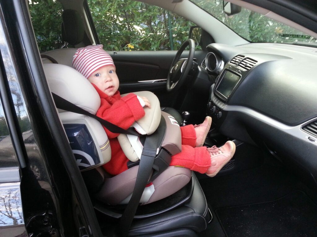 Fiat Freemont 2.0 (2013) im Familiencheck // Italo-Crossover 7 Fiat Freemont 2.0 (2013) Kindersitz