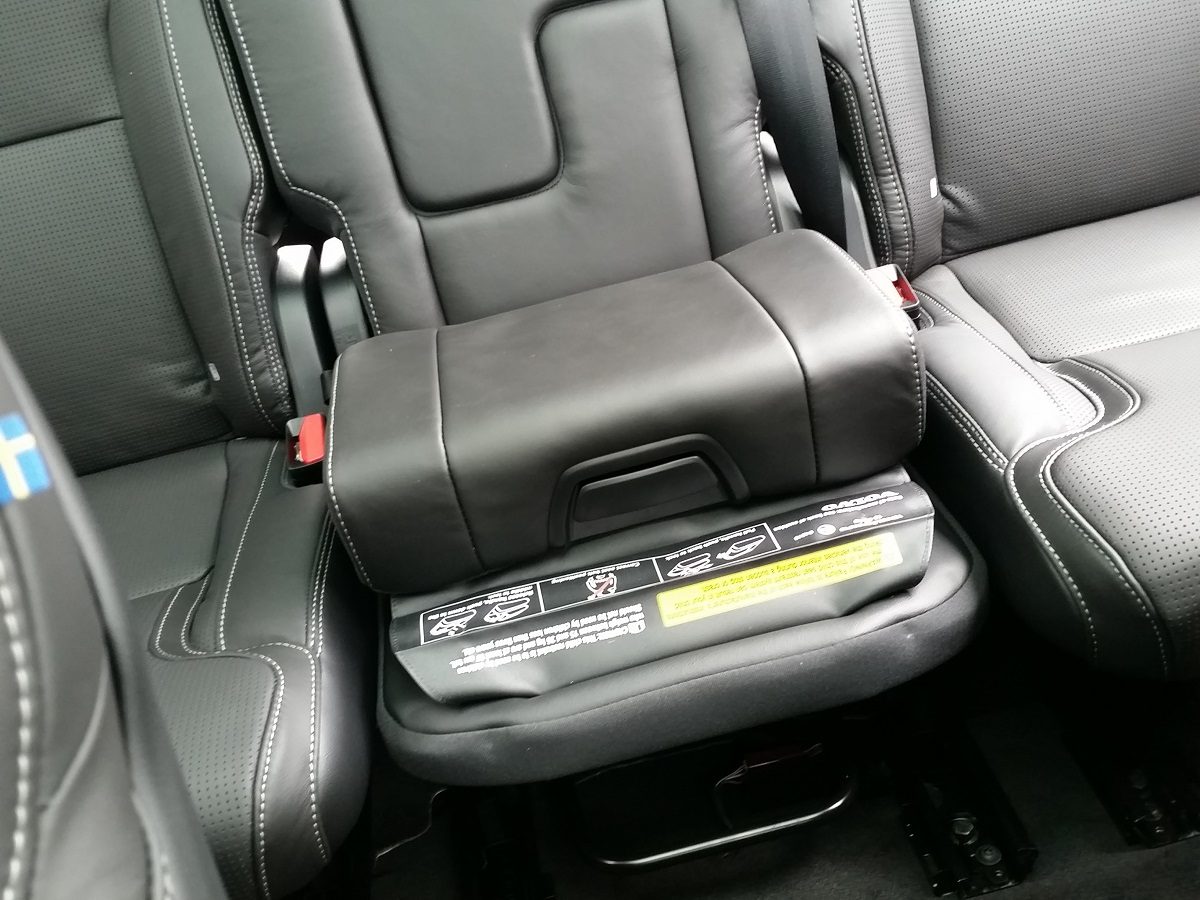 xc90 isofix