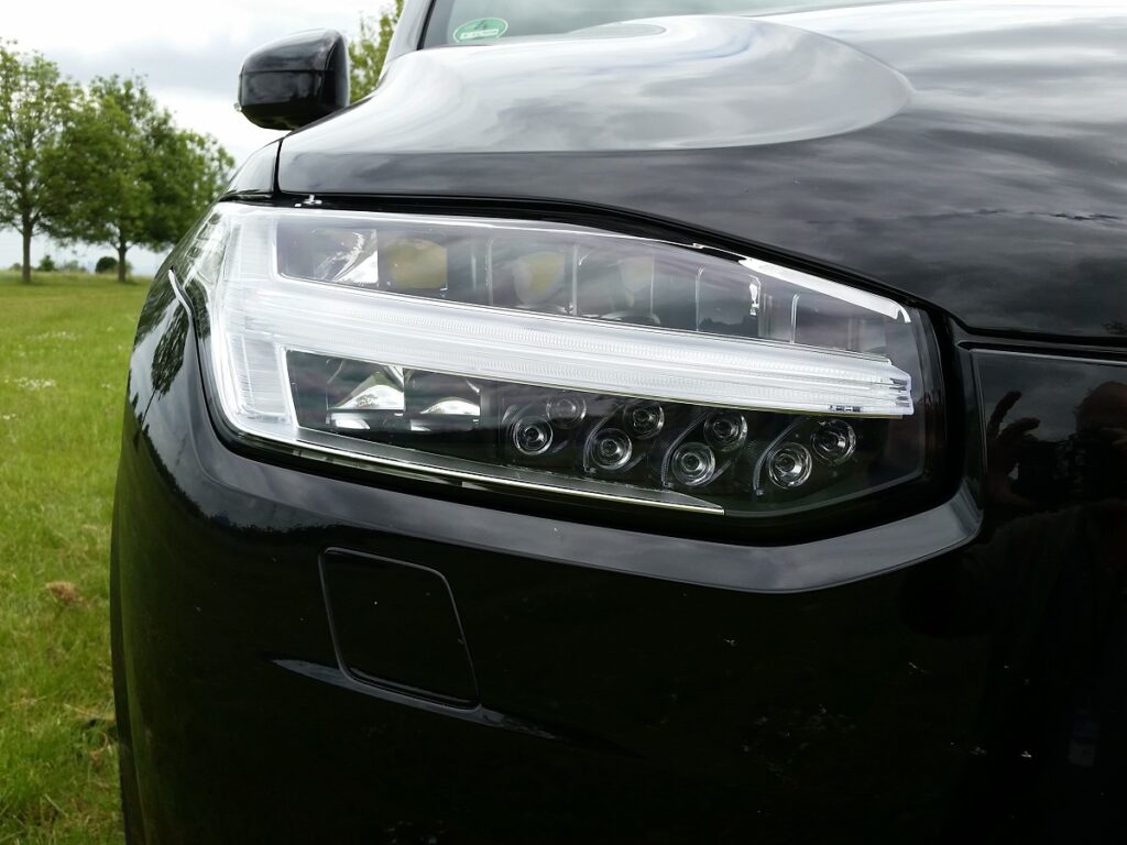 Testfahrt im Volvo XC90 (2015) - stylishe Schwedenpower 7 Volvo XC90 Scheinwerfer
