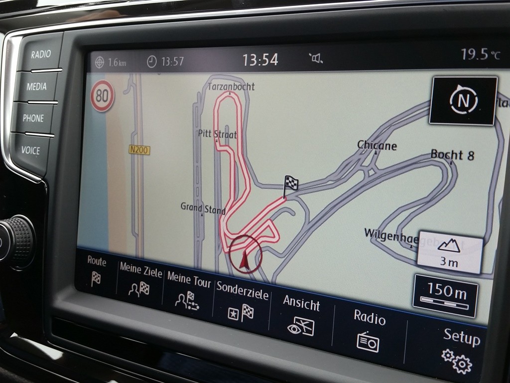 Unterwegs im VW Touran (2015) - Daddy-Check vom Minivan 11 2015 06 26 13.54.56