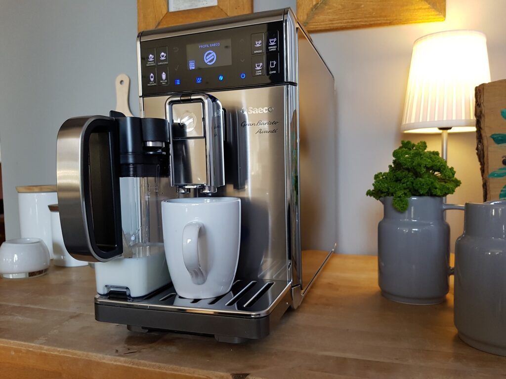 One Cup of Coffee 2.0 - Saeco GranBaristo Avanti 10 Saeco GranBaristo Avanti Kaffeevollautomat
