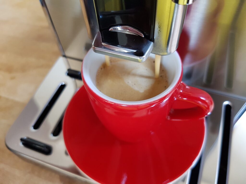 One Cup of Coffee 2.0 - Saeco GranBaristo Avanti 6 Saeco GranBaristo Avanti Kaffeevollautomat Espresso lungo