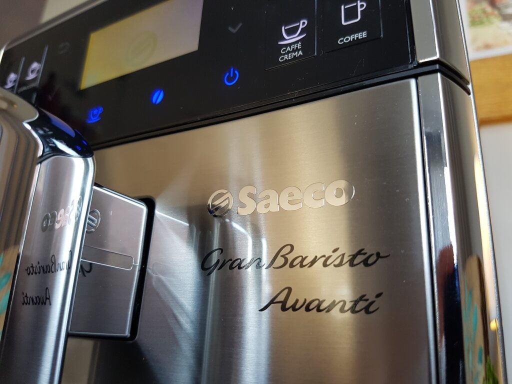 One Cup of Coffee 2.0 - Saeco GranBaristo Avanti 7 Saeco GranBaristo Avanti Kaffeevollautomat Logo