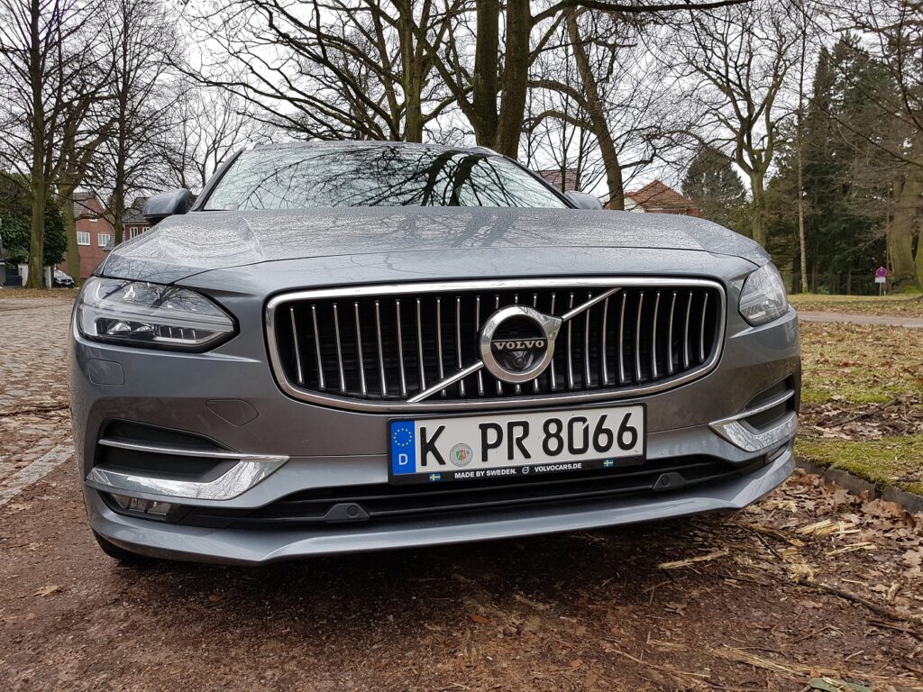 Volvo V90 Front