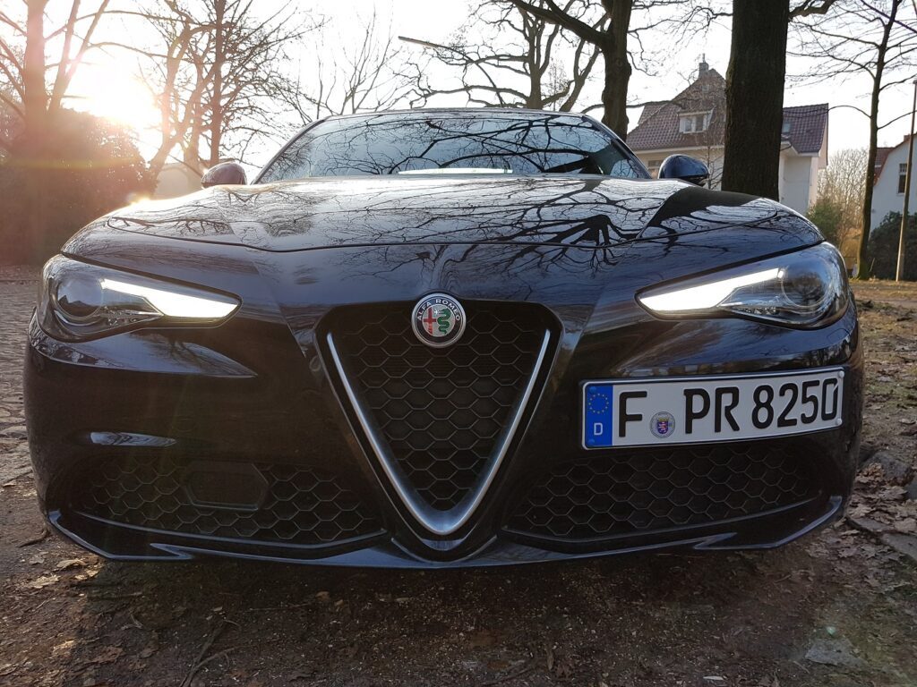 Alfa Romeo Guilia Front