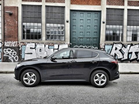 Enterprise Alfa Romeo Stelvio Seitenansicht-02