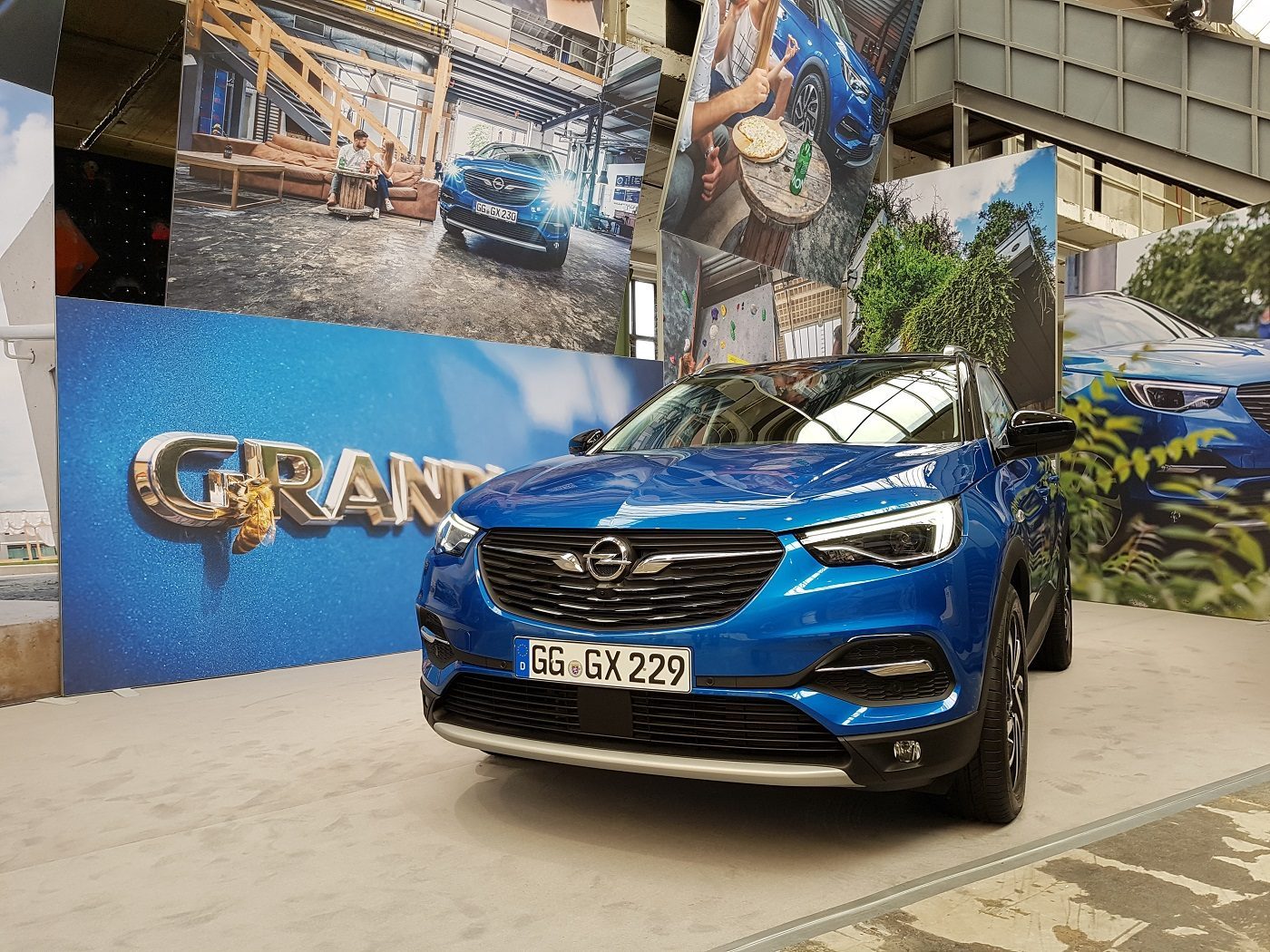 Opel Grandland X Front