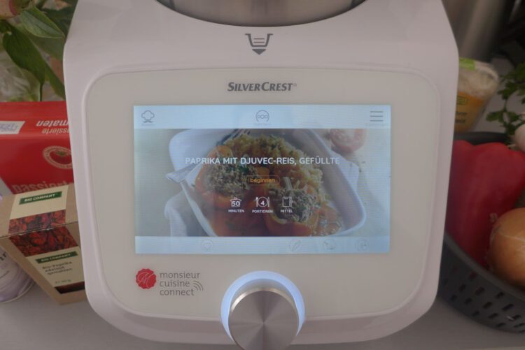 Die Monsieur Cuisine Connect mit Touchscreen