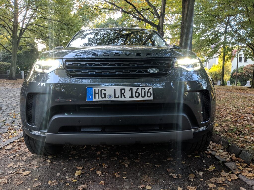 Family-SUV - der Land Rover Discovery (2018) im Daddy-Check 2 Land Rover Discovery 2018 Front