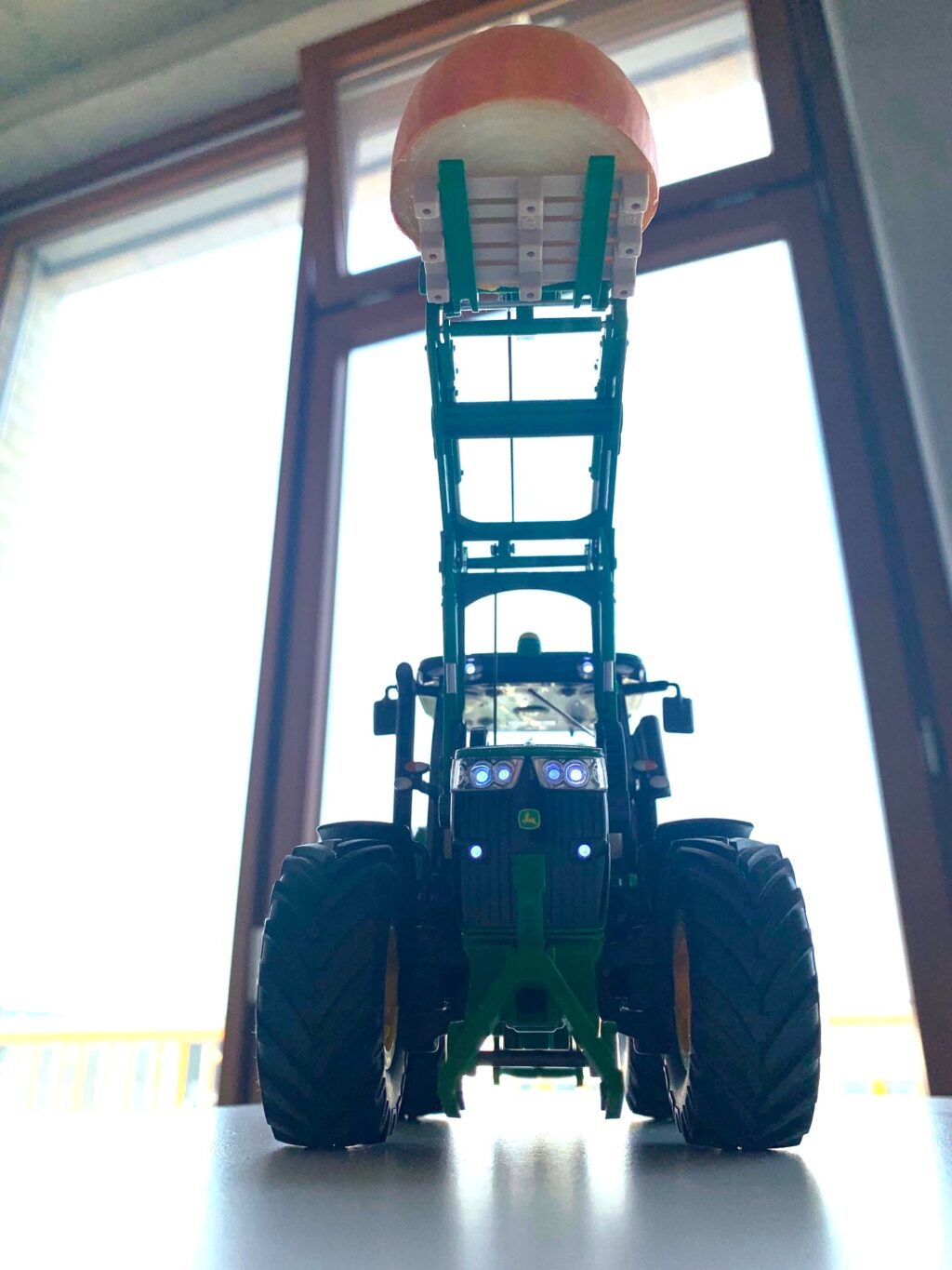 SIKU Control 32 - John Deere 7310R im Test 5 SIKU CONTROL32 JOHN DEERE 4