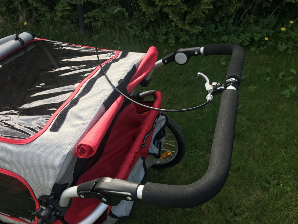 Papa-Check vom Fahrradanhänger North 13.5 Speeder 13 Der North 13.5 Speeder lässt sich zum Jogger umrüsten