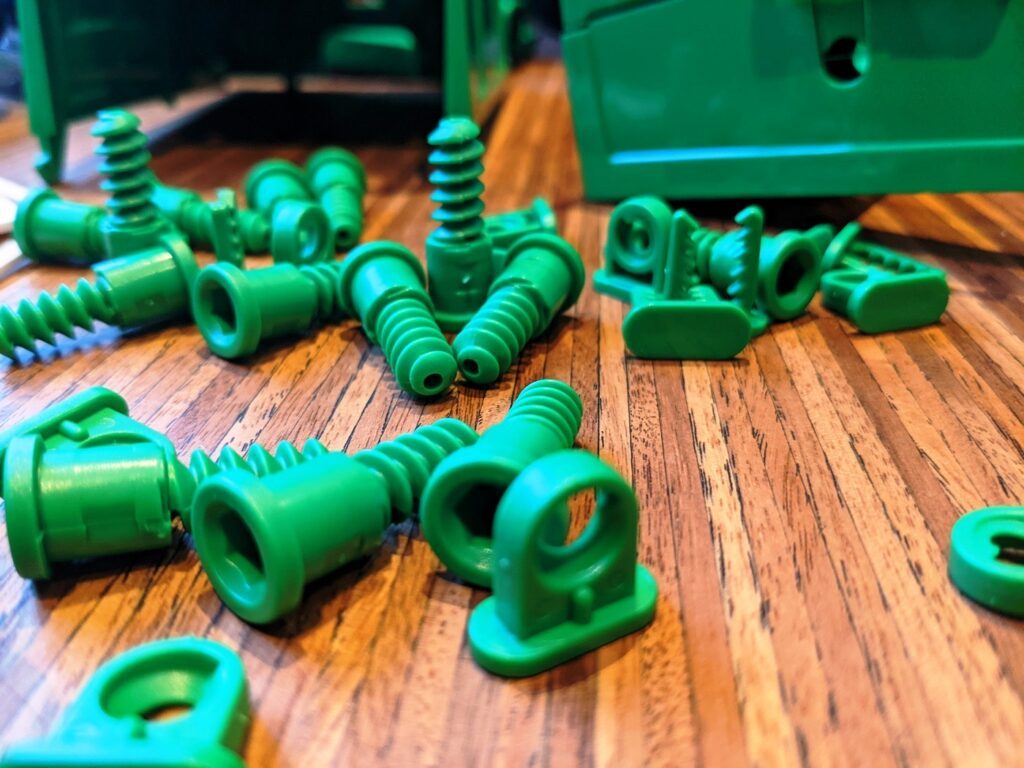 Modellbau ab 4 Jahren mit dem Revell Junior Kit 6 Revell Junior Kit Schrauben