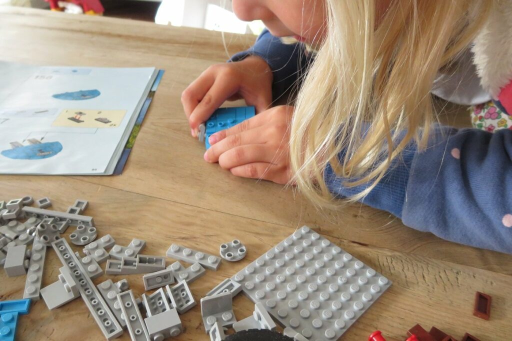 Und läuft und läuft... LEGO Creator VW Käfer 3 Lego Creator VW Kaefer Bastelspass