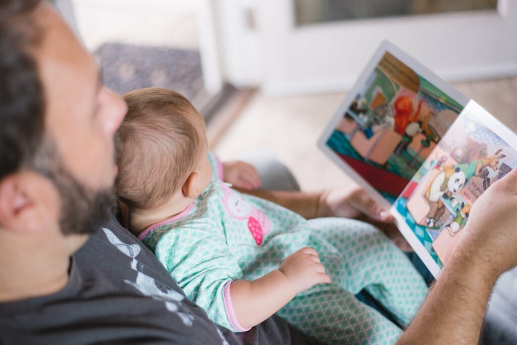 Intensive Zeit mit dem Baby ist für den Vater wichtig. Und für das Kind.