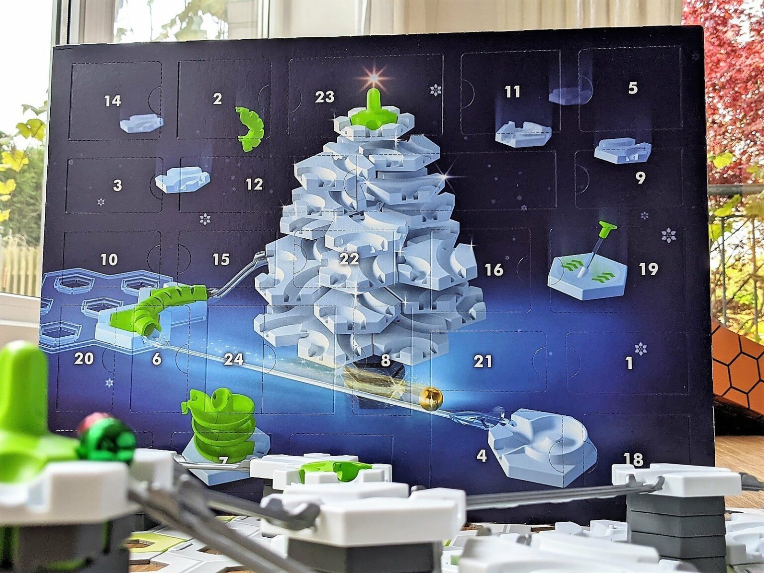 Kugel-Action: GraviTrax PRO Starter-Set Extreme und Adventskalender