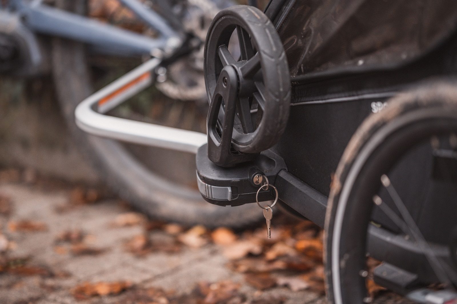4-in-1-Anhänger: Thule Chariot Sport 2 im großen Daddy-Check 26 thule chariot sport 2 fahrrad 1