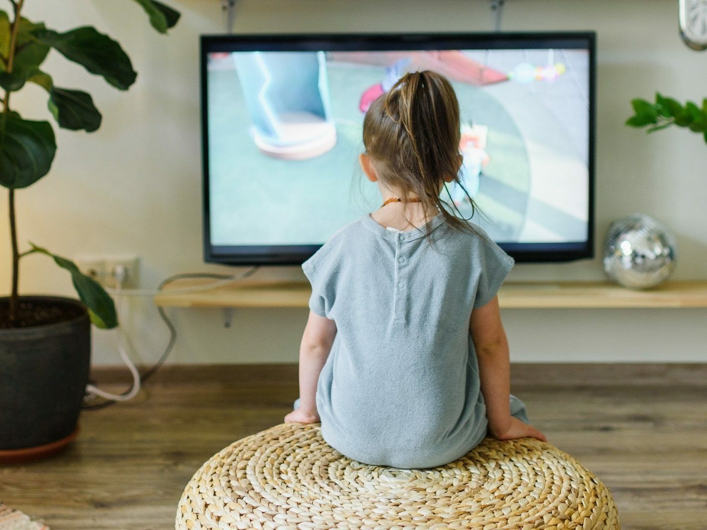 kind fernsehen grundschule e1676392797681