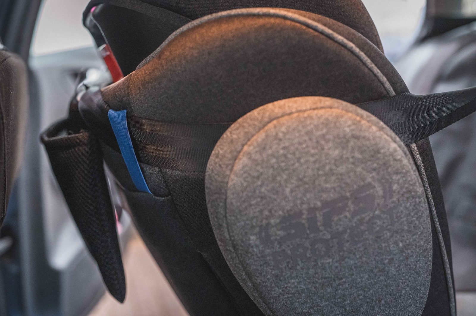 Kindersitz Osann Swift360 - flexibel wie ein Schweizer Messer 7 kindersitz Osann Swift360 gurt