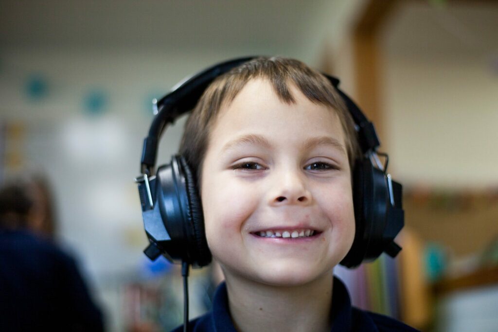 7 hörenswerte Podcasts für Kinder 2 Bei den Streamingdiensten gibt es einige tolle Podcasts für Kinder