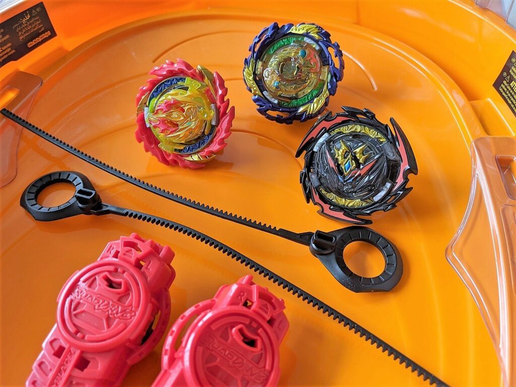 Duell der Kreisel - mit Beyblade in der Arena 6 Ein paar Beyblade Kreisel und ein Stadion reichen, dann kann der Wettkampf starten