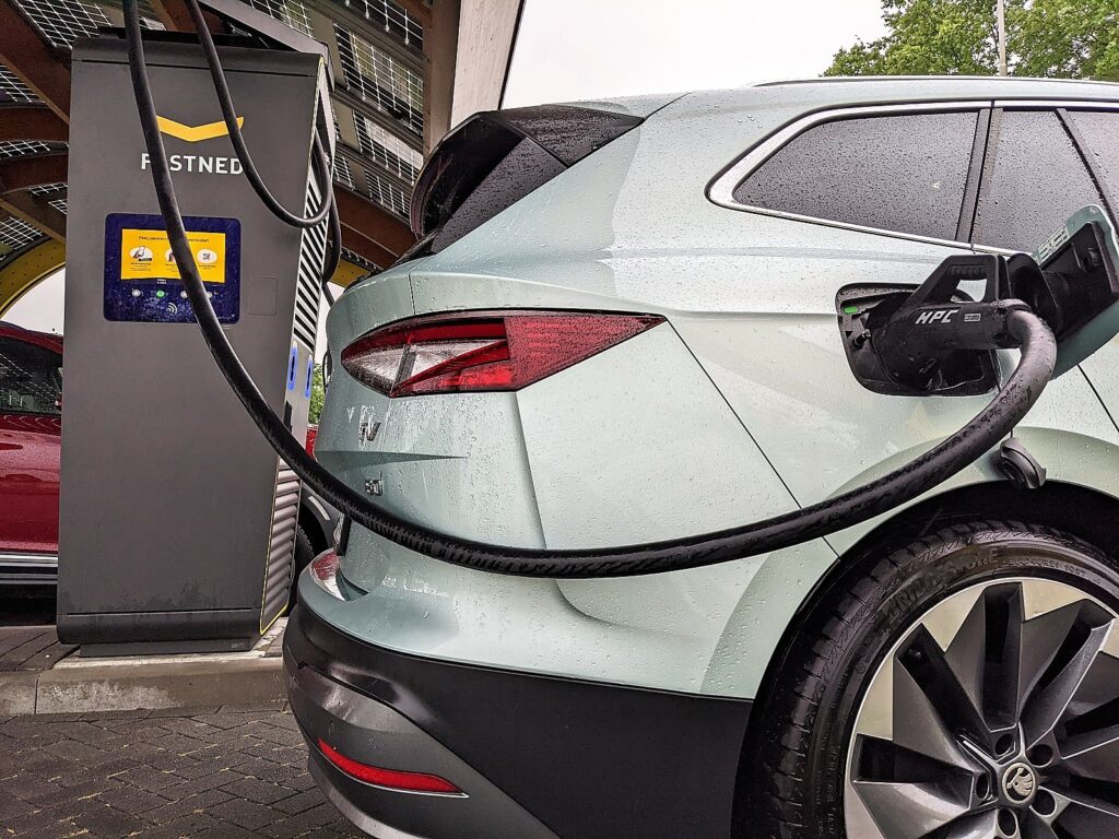 Škoda Enyaq iV 80 als Familienauto - das Elektro-SUV im Test 6 skoda enyaq iv 80 laden