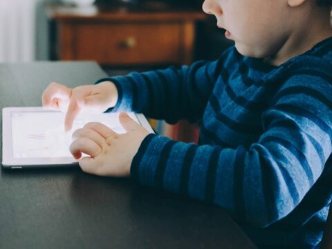 studie kinder bildschirmzeit