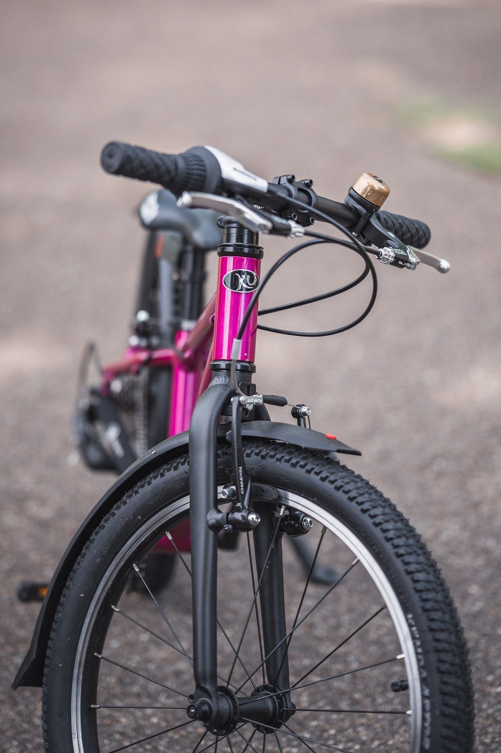 8 Gänge und superleicht - das KUbikes 20S Kinderfahrrad 9 Kubikes 20S Lenker