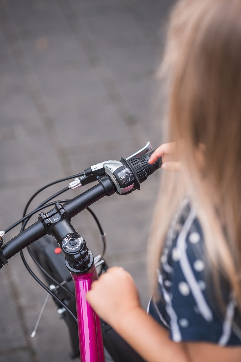 8 Gänge und superleicht - das KUbikes 20S Kinderfahrrad 8 Kubikes Dadddylicious ph 9 von 12