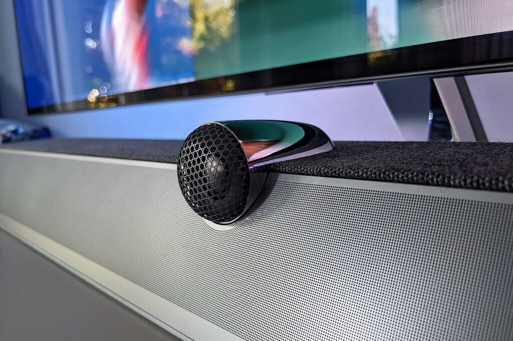 Mittendrin statt nur davor mit dem Philips OLED+ Fernseher in 55 Zoll 9 philips fernseher soundbar