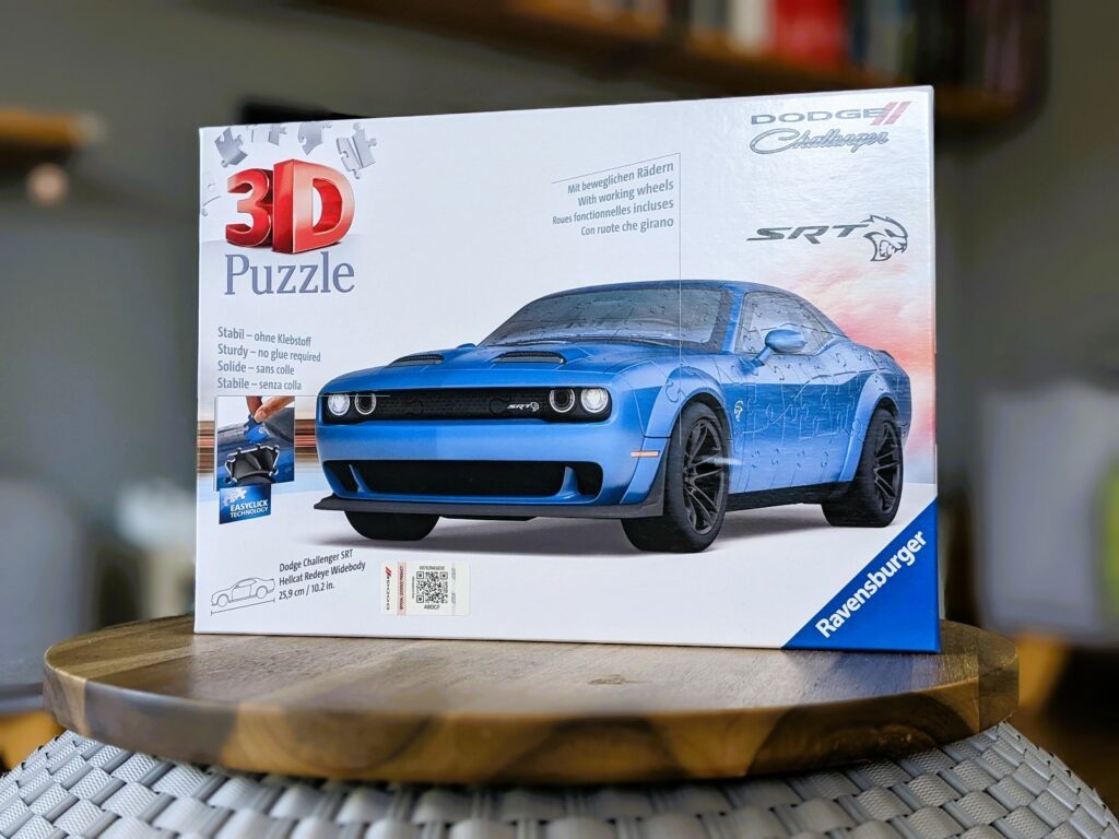 3d puzzle dodge challenger packshot