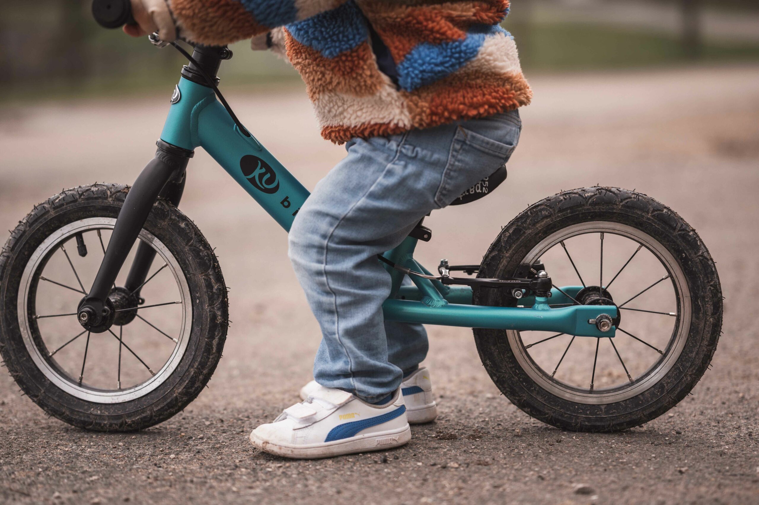 Custom made und federleicht: Das Laufrad Kubikes 12 im Härtetest 19 Das Laufrad Kubikes 12 für kleine Biker