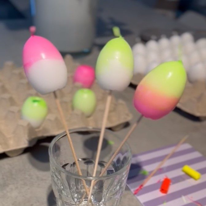 Oster-Basteltipp von Nina Bott - Bunte Eierkerzen ziehen 6 osterei 1