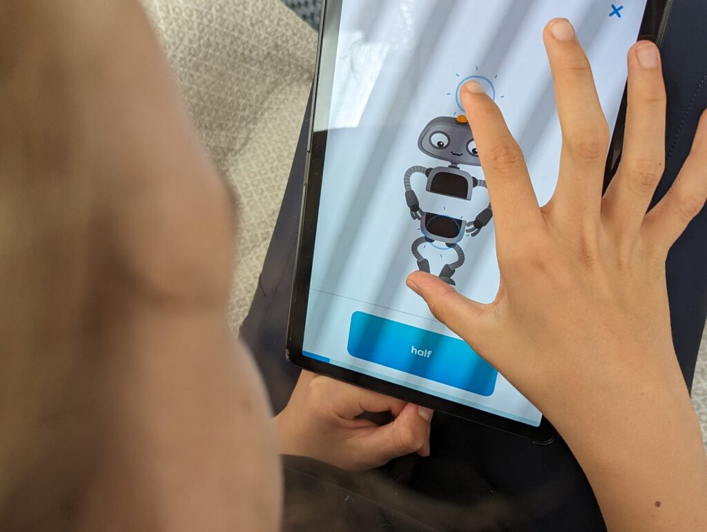 Spielerisch Vokabeln lernen - Sprachen üben mit der cabuu App 9 cabuu app zweifinger