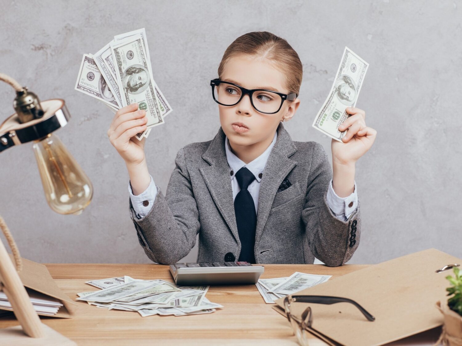 Finanzielle Bildung von Kindern - 7 Tipps speziell auch für Mädchen 4 Depositphotos 162768416 L