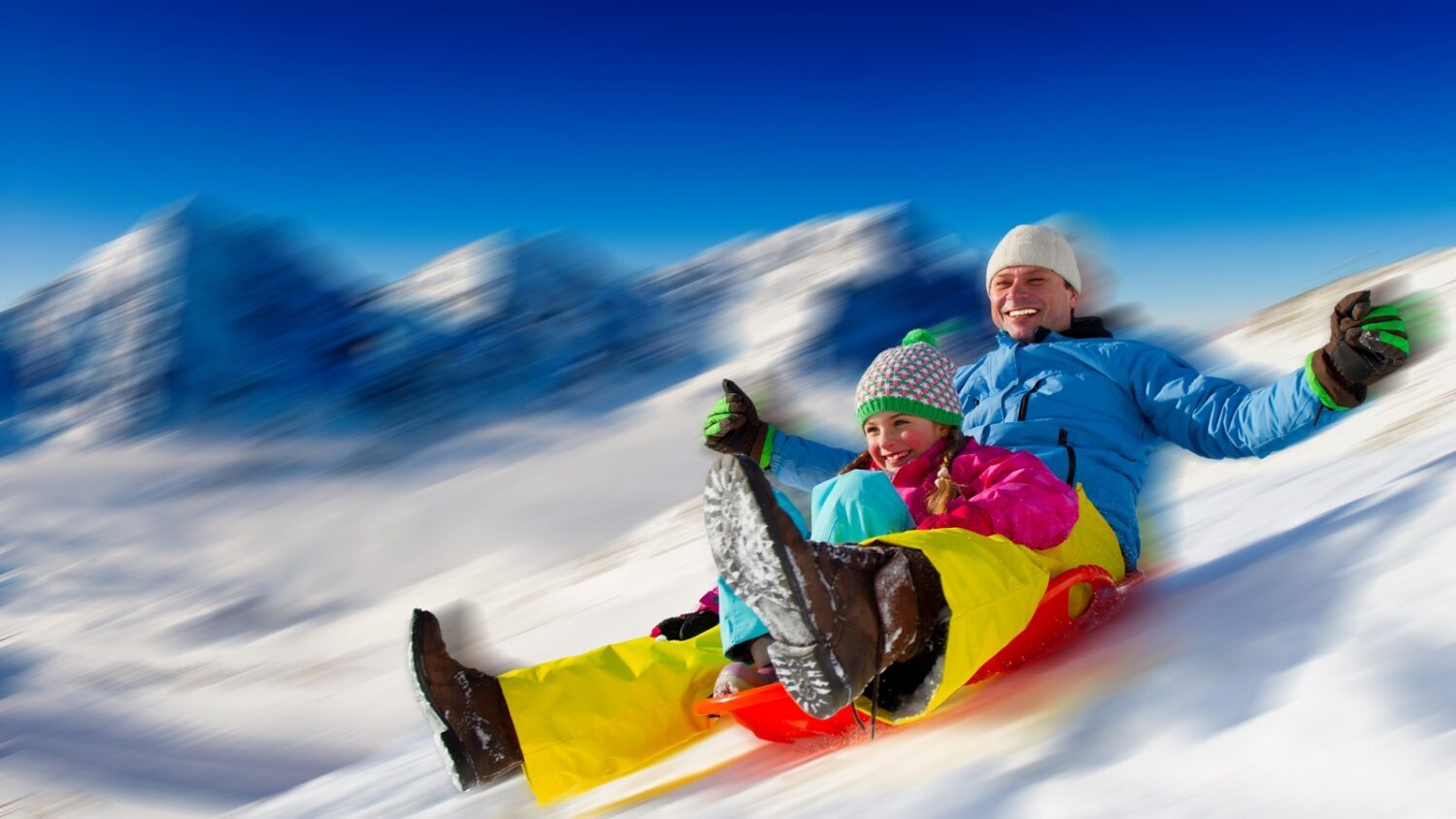 Sicherer Winterspaß auf Kufen - Tipps fürs Schlittenfahren mit Kindern 9 Depositphotos 47439793 L