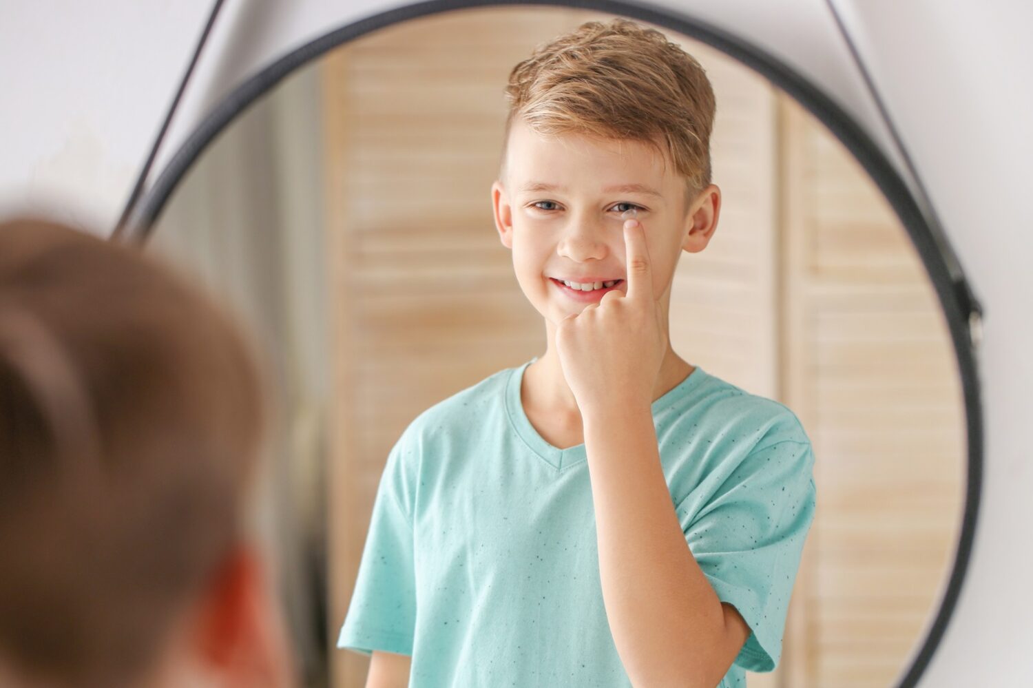Klare Sicht für die Zukunft - Kurzsichtigkeit bei Kindern und wie Kontaktlinsen helfen können 7 Kontaktlinsen können bei Kindern mit der Diagnose Myopie eine Hilfe sein