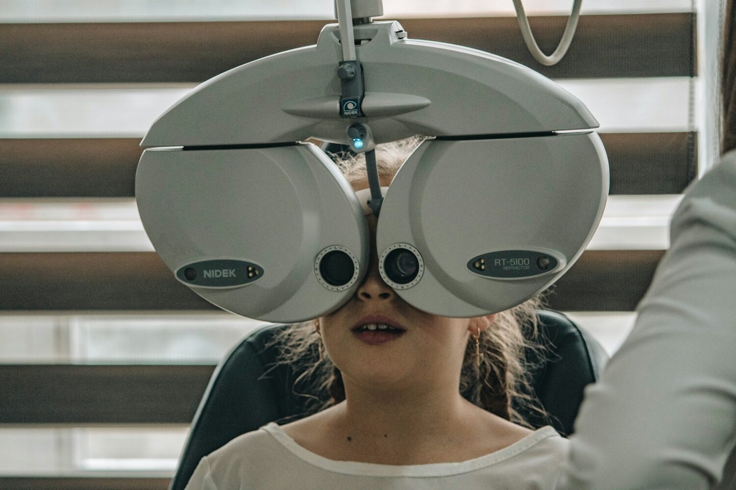 Klare Sicht für die Zukunft - Kurzsichtigkeit bei Kindern und wie Kontaktlinsen helfen können 6 nrd aMmDIsdnUro unsplash