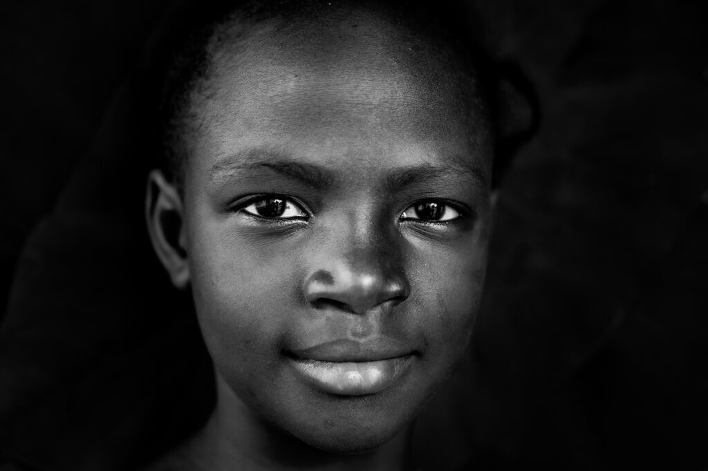 CEWE Collection zum Weltkindertag 2024 - Die Welt mit Kinderaugen 12 CEWE Photo Award 2025 Titel Nneka 2 Fotograf Cletus Nelson Kategorie Menschen