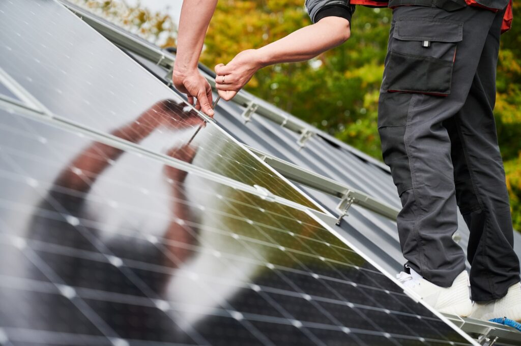 Wie Väter ihre Familien zu Energie-Helden machen können 8 Depositphotos 687436988 L