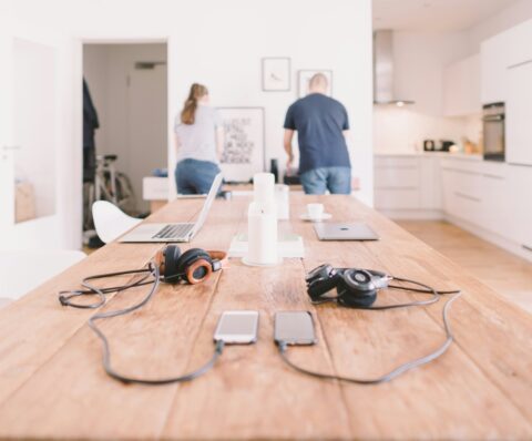 crew B0n4 PeF60Q unsplash