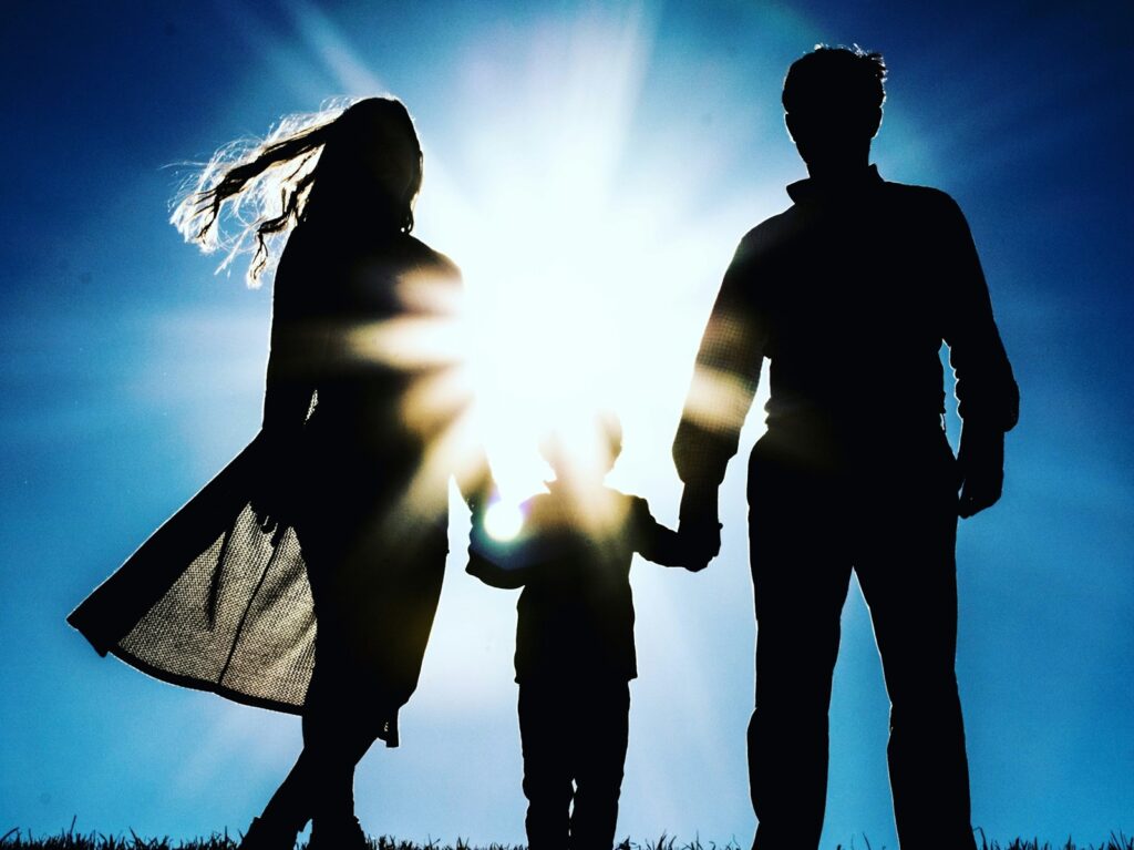Mehr Freiheit beim Familiennamen - Änderungen beim Namensrecht ab Mai 2025 7 Neue Regeln beim Namensrecht bieten Eltern mehr Flexibilität