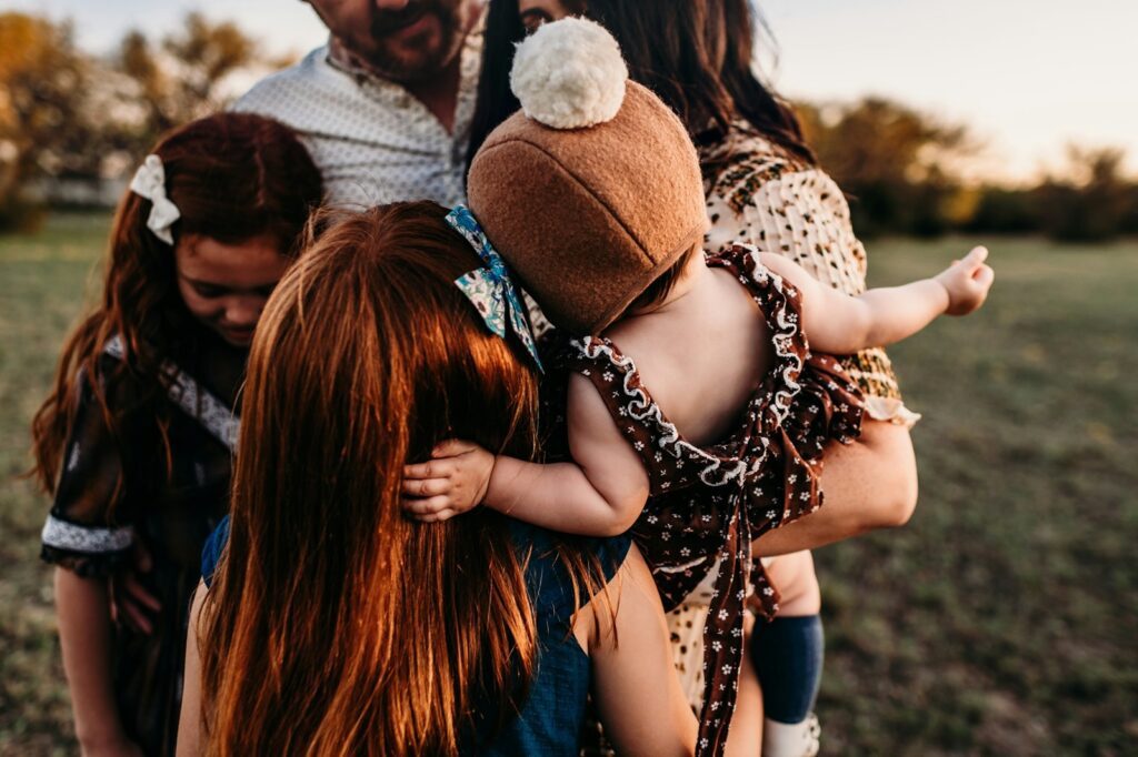 Mehr Freiheit beim Familiennamen - Änderungen beim Namensrecht ab Mai 2025 8 jessica rockowitz CZUM25LHGhA unsplash