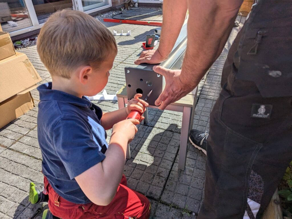 Dach über dem Kopf - Mit der Pergolux Pergola S3 nun auch auf der Terrasse 13 pergolux pergola bodenplatte schrauben min