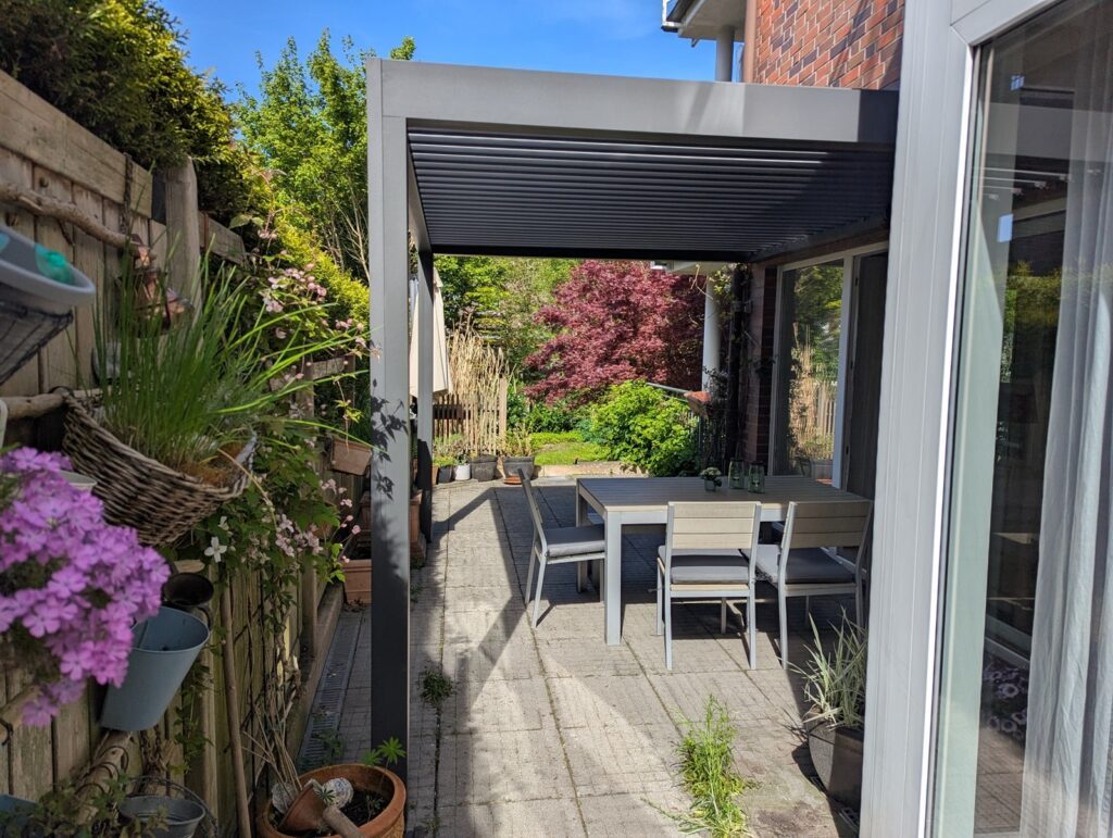 Dach über dem Kopf - Mit der Pergolux Pergola S3 nun auch auf der Terrasse 15 Unsere Pergolux Pergola S3