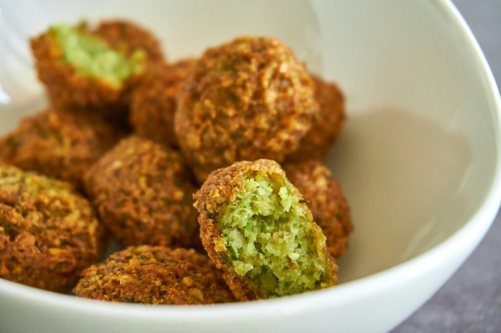 Rezept des Monats 06.2025: Falafel Pita 6 Mit Falafel lässt sich eine Pita befüllen