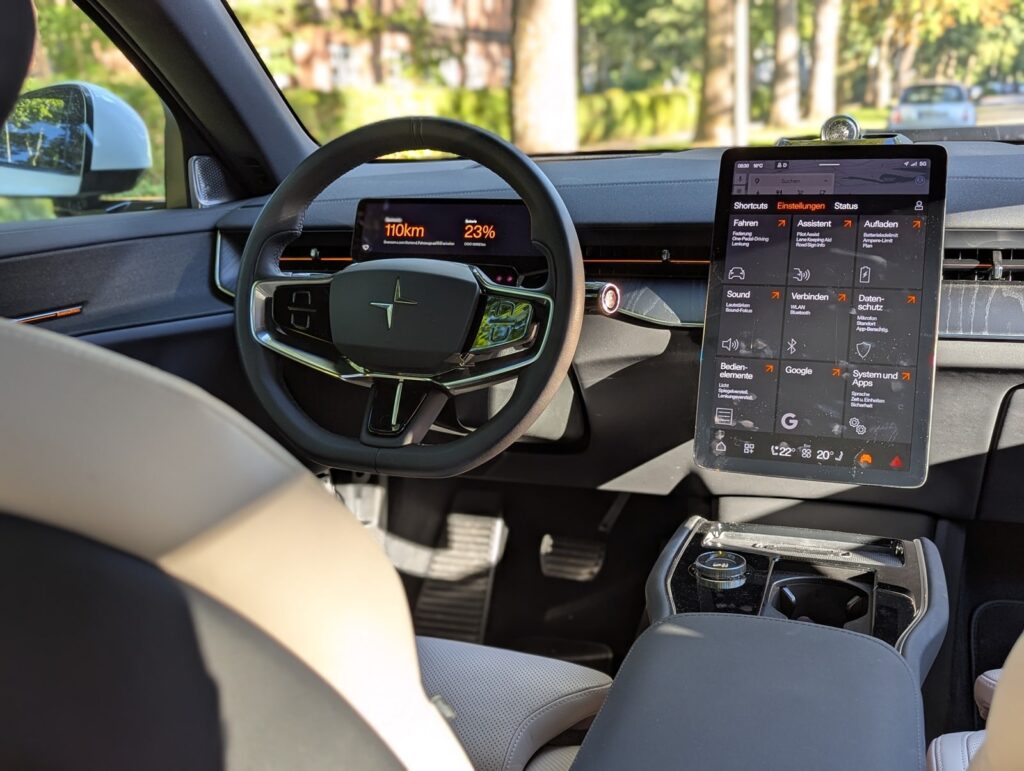Elektro-Style trifft Familienalltag: Unsere zwei Wochen mit dem Polestar 3 (2025) 9 polestar 3 2025 cockpit min